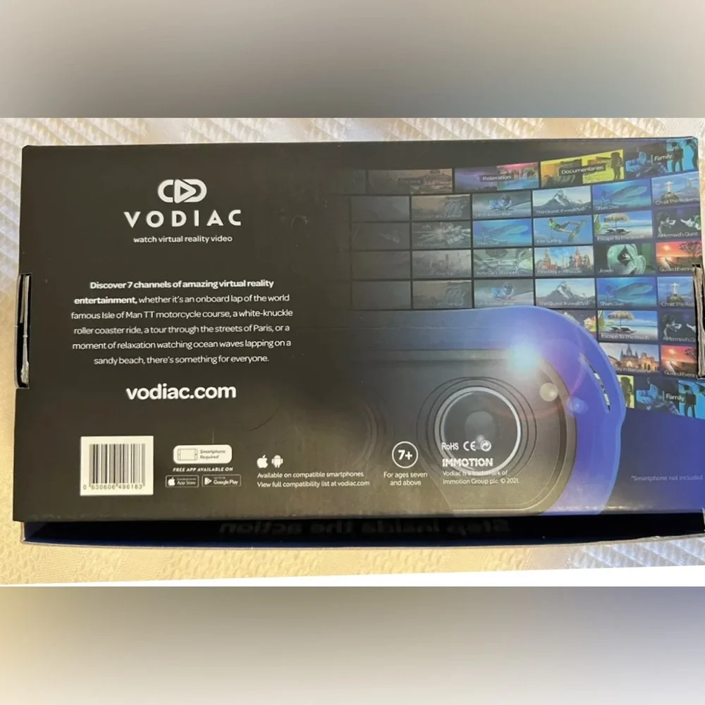 Vodiac VR - Virtual Reality Goggles, Carry Case, Free VR Videos NEW in Box